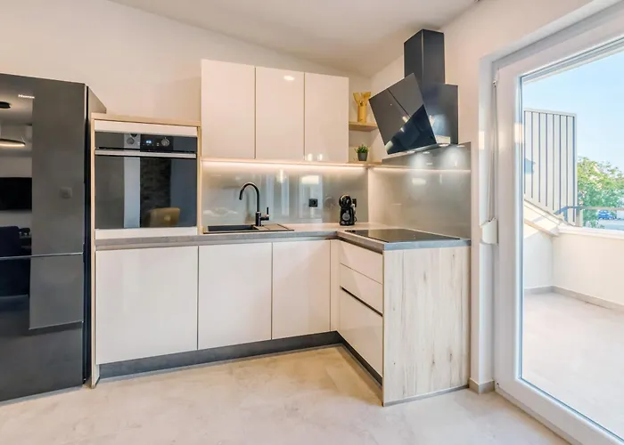 Dimora 2 Bdr With Free Private Parking Lejlighed Zadar