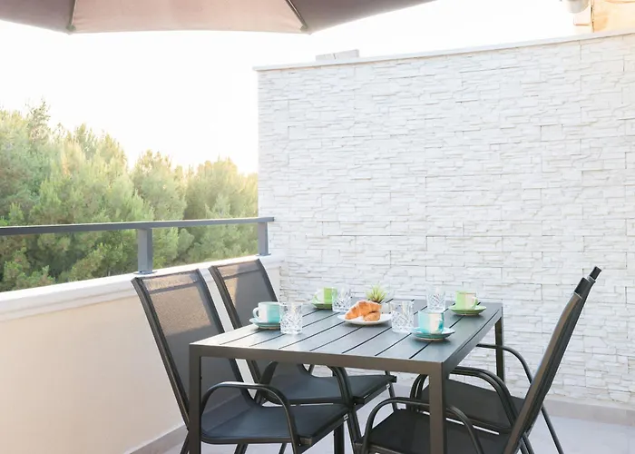 Dimora 2 Bdr With Free Private Parking Zadar