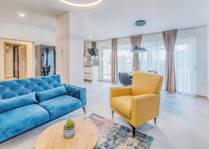 Dimora 2 Bdr With Free Private Parking *