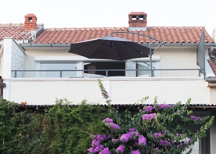 Dimora 2 Bdr With Free Private Parking דירה זאדאר